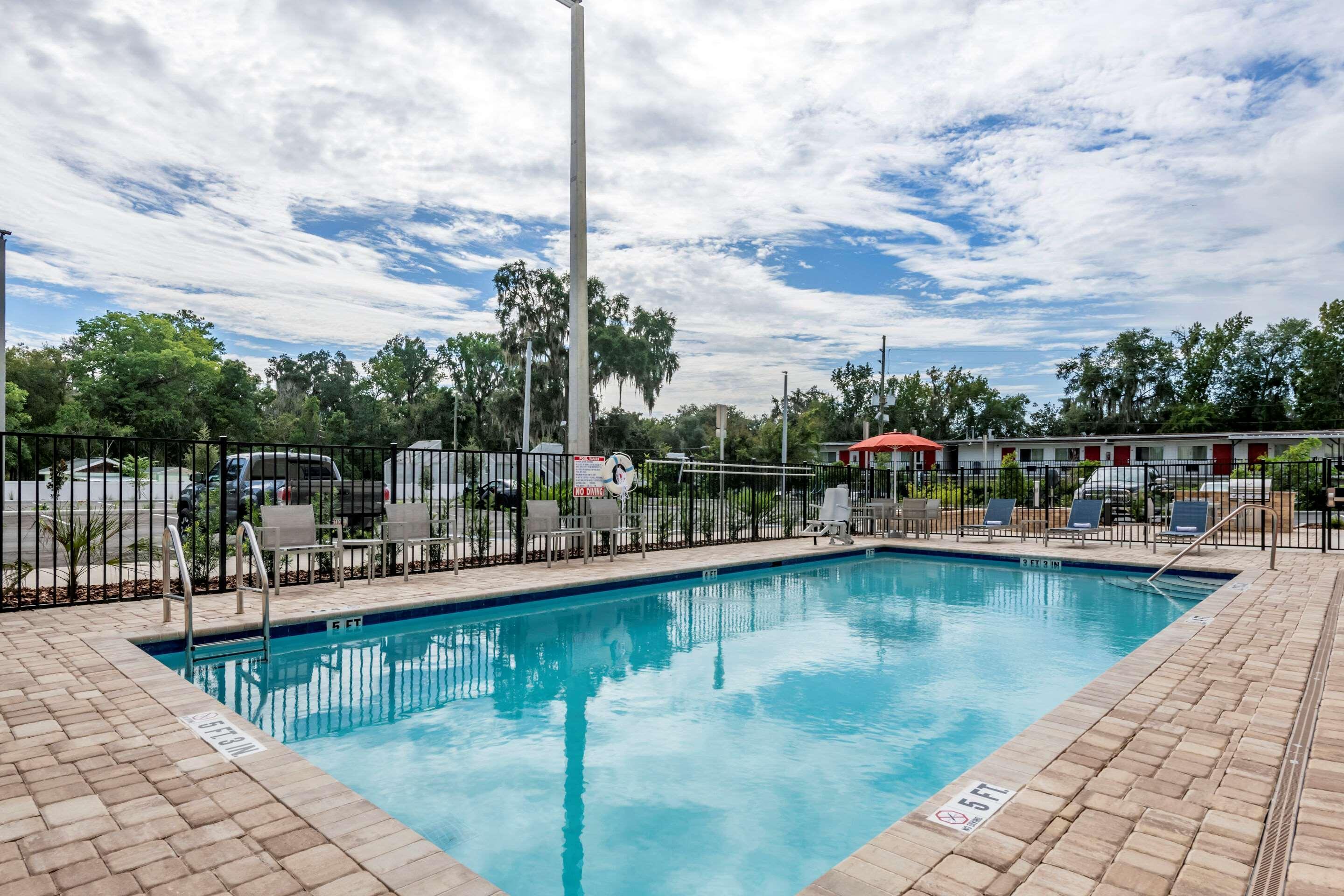 Comfort Suites Gainesville Near University Luaran gambar